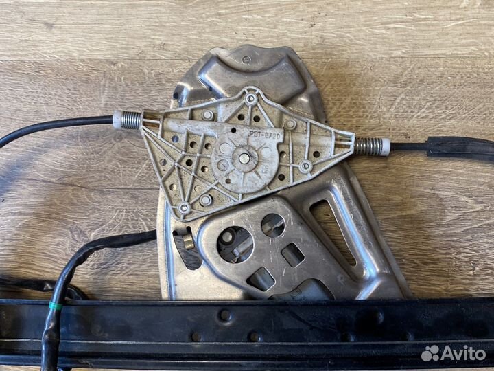 Mercedes s-класс 220 задний правый стеклоподъёмник