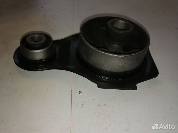 Подушка двигателя Honda