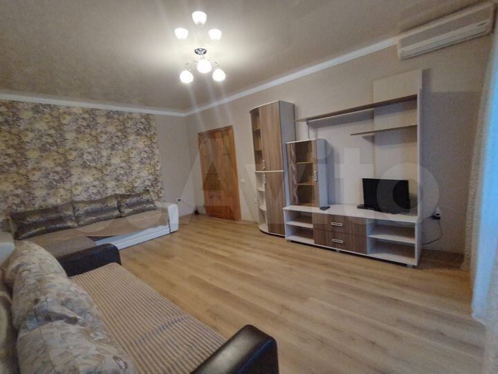 1-к. квартира, 50 м², 3/6 эт.