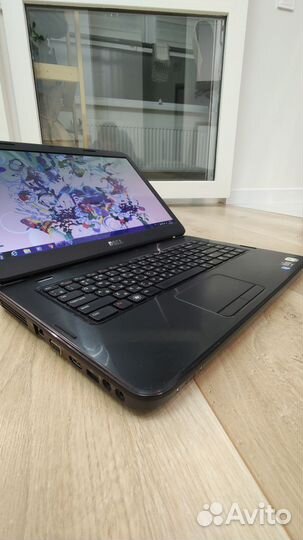 Ноутбук Dell Inspiron M5040