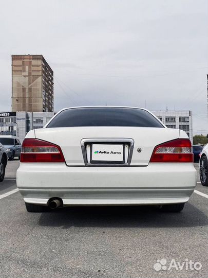 Nissan Laurel 2.0 AT, 2000, 330 000 км