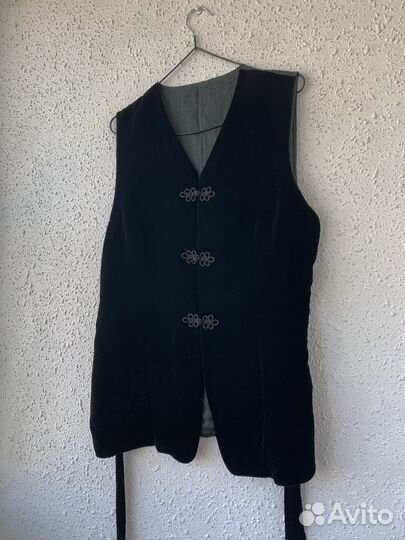 Жилет из шёлкового бархата St. Michael