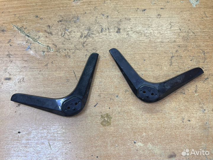 Ножки для телевизора Thomson T22FTE1020