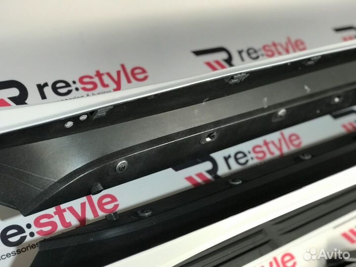 Подножки Lexus LX570 с16г Белые