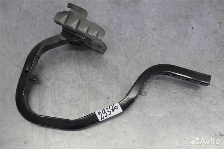 Петля крышки багажника правая Nissan Sentra B17