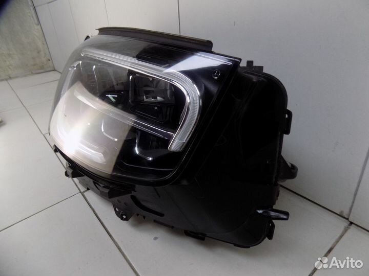 Фара правая Mercedes-Benz GLC