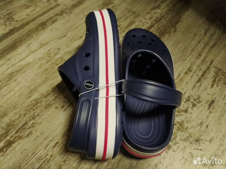 Тапочки crocs