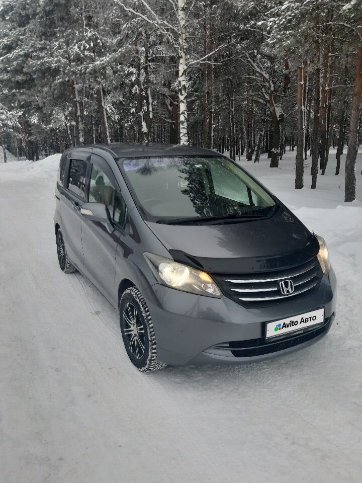 Honda Freed: фото владельца