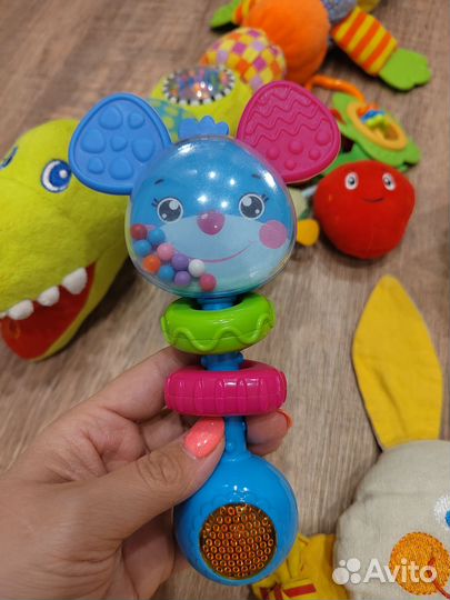 Развивающие игрушки для малышей