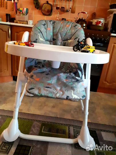 Детский стульчик для кормления