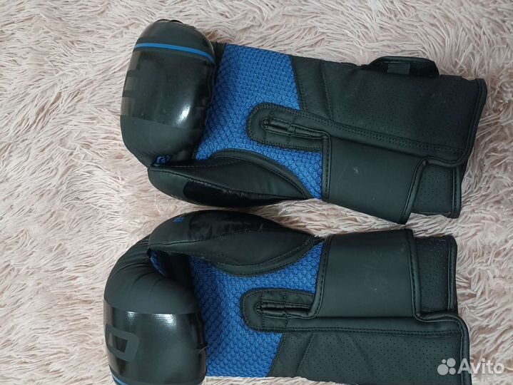 Перчатки для бокса