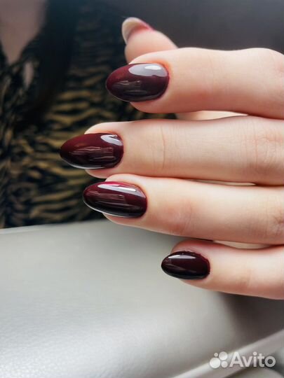 Маникюр с покрытием гель-лаком