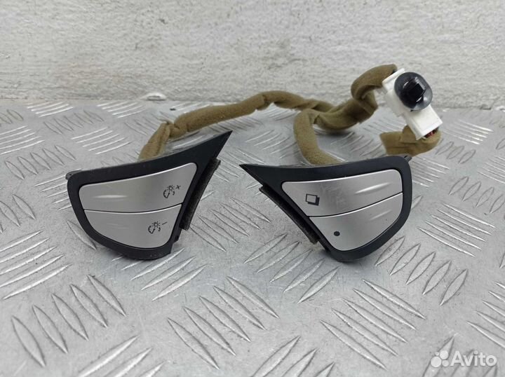 Кнопки руля Infiniti FX 2 S51