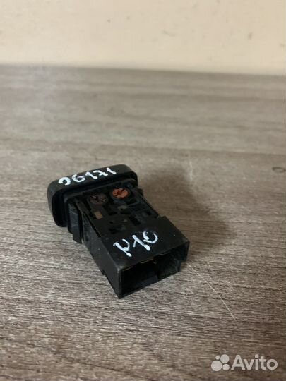 Кнопка аварийки дляNissan Primera P10E