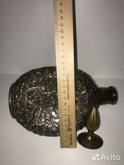 Старинная ликёрная бутылка