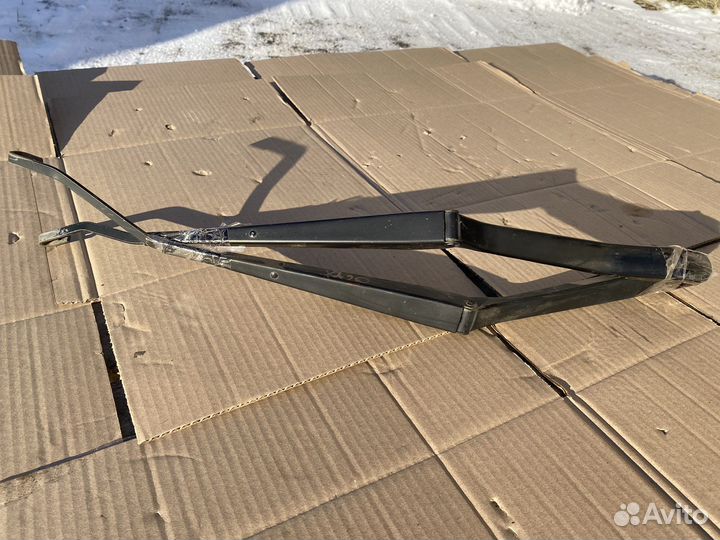 Поводок дворника Toyota RAV4 XA20