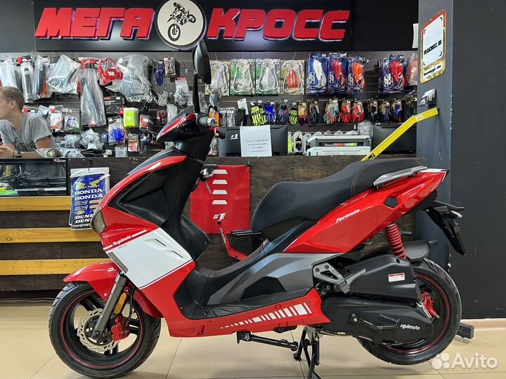 Скутер Regulmoto Formula 175 (LJ125T-8M)