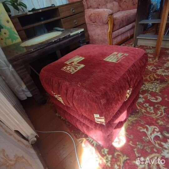 Кресло-кровать и пуфик