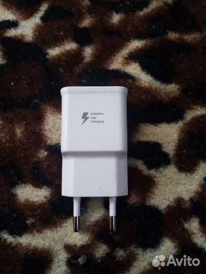Адаптер зарядки