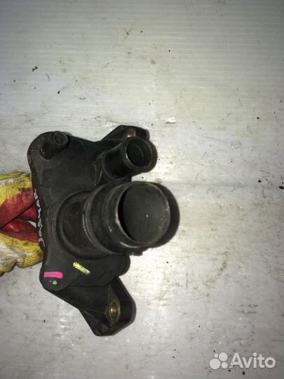 Тройник системы охлаждения Jaguar, 2.7D 276DT