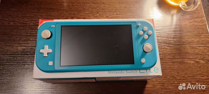 Портативная игровая приставка nintendo switch