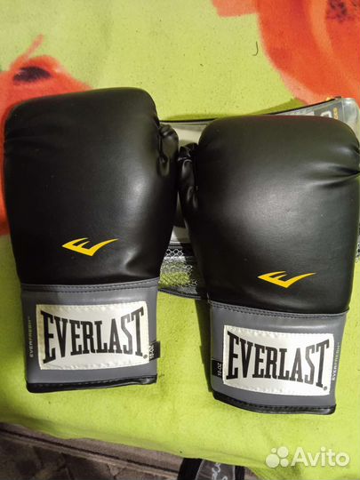 Боксëрские перчатки