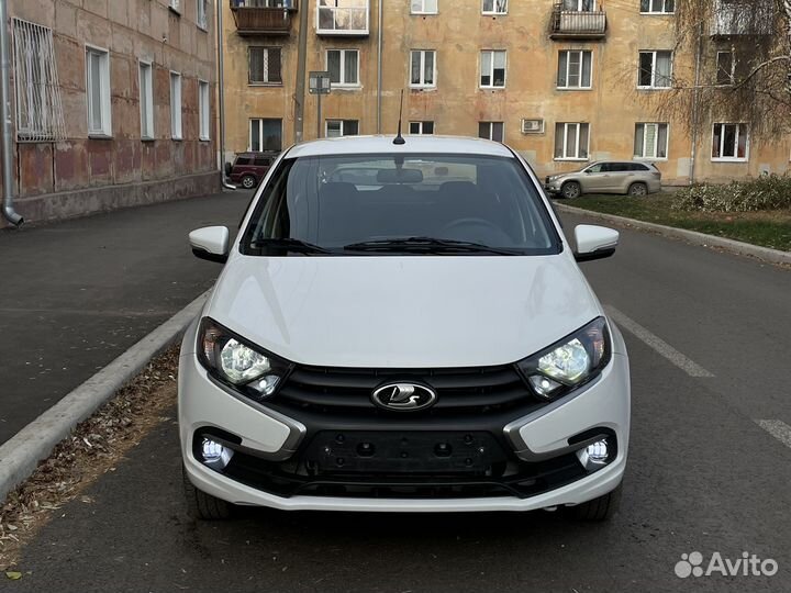 LADA Granta 1.6 МТ, 2023, 5 000 км
