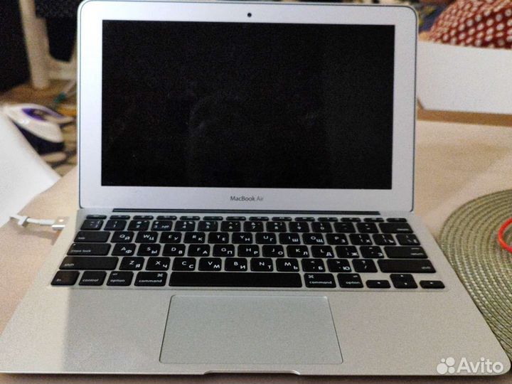Apple MacBook Air (11-inch, mid 13)