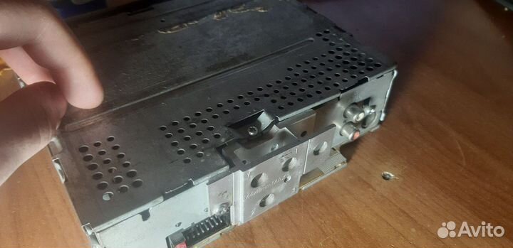 Магнитола kenwood KDC-W3041 bluetooth