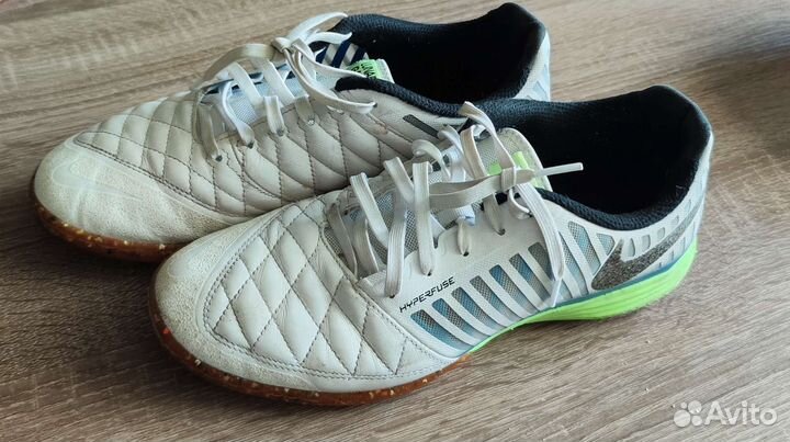 Футзалки Nike