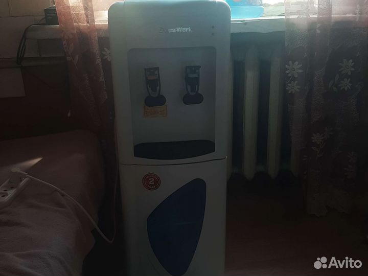 Кулер для воды напольный бу