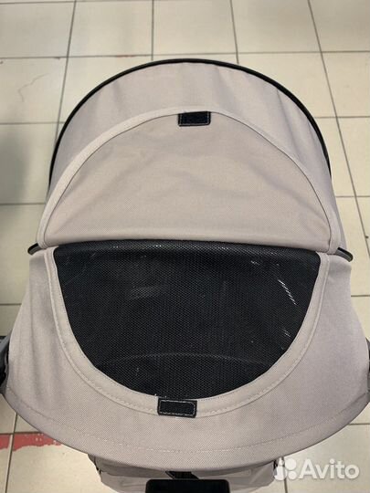 Коляска прогулочная Luxmom