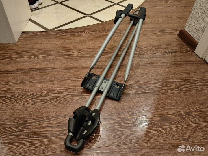 Велокрепление на крышу Thule