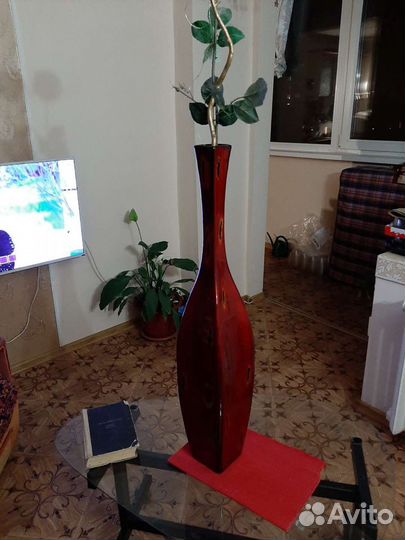 Напольная ваза