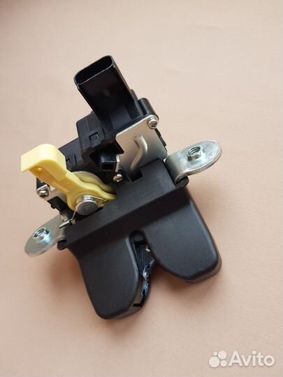 Замок багажника Hyundai Creta 2016-2021гг