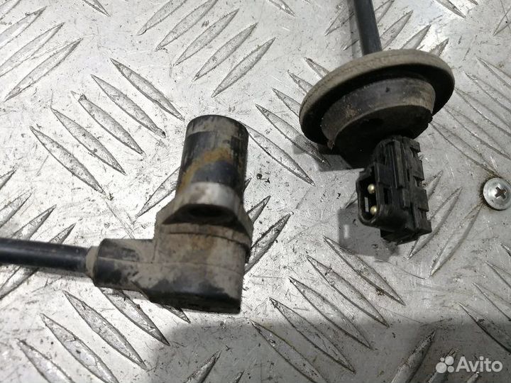 Датчик ABS задний левый Mercedes W202, W208