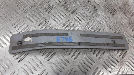 Накладка порога внутренняя правая mercedes benz C