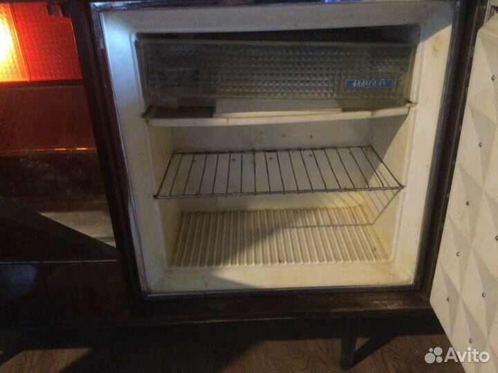 Холодильник- бар. Тумба времён СССР