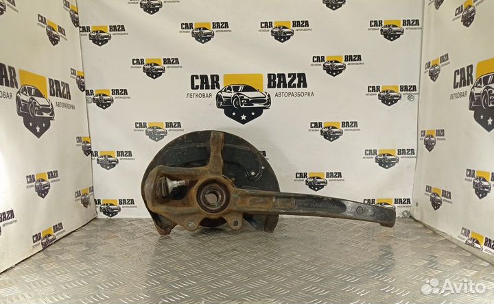 Кулак поворотный передний правый R