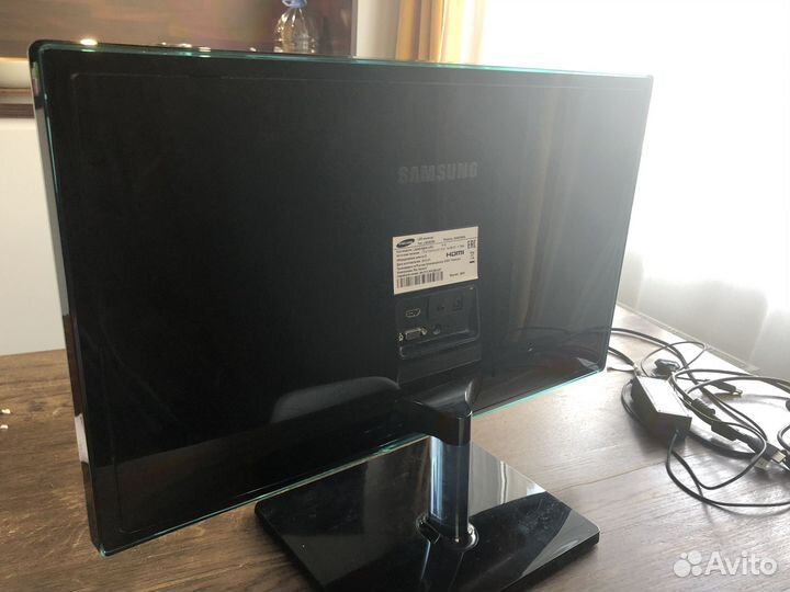Монитор Samsung