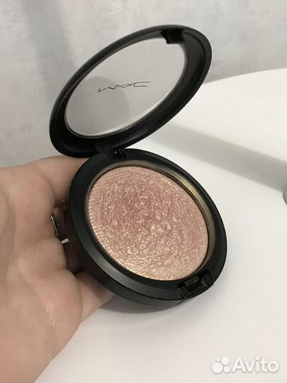 Хайлайтер mac beaming blush