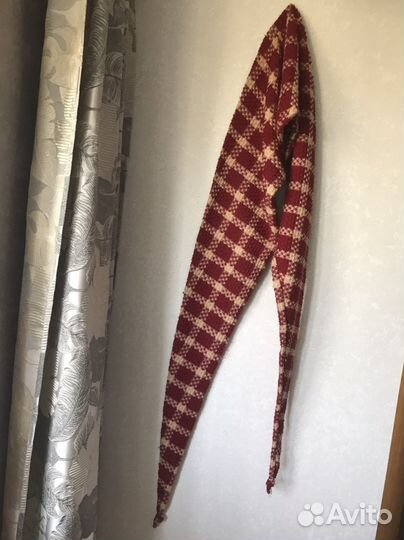 Женская кепка с шарфом