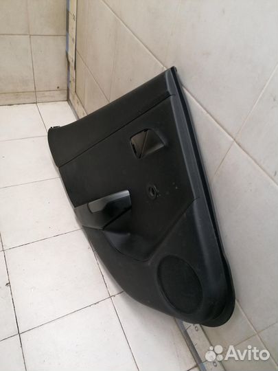 Обшивка двери задней левой RIO 2011-2017