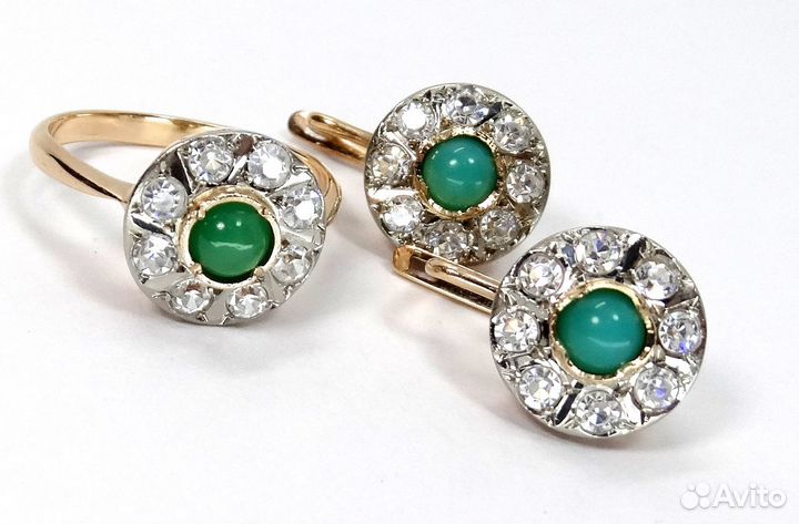 Советские золотые серьги и кольцо с нефритами