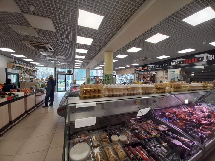 Корейские салаты в гастрономе рядом с метро, 12 м²