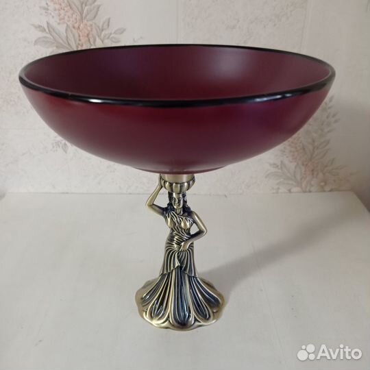 Конфетница на ножке премиальная