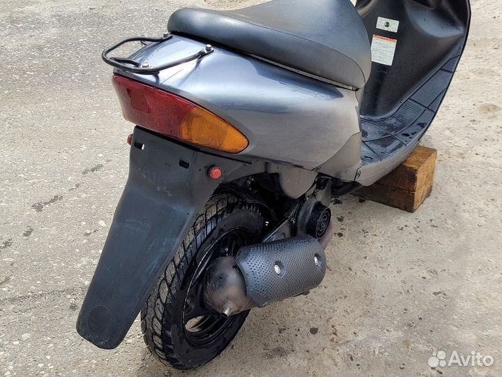Скутер Suzuki Lets 2