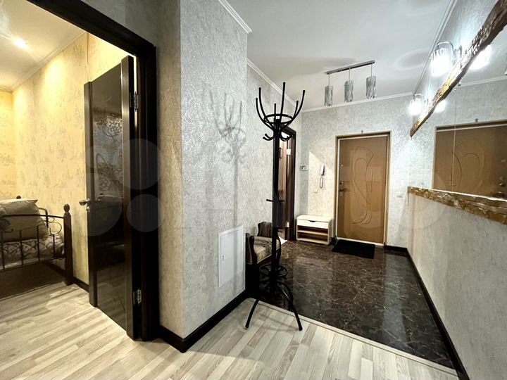 3-к. квартира, 86 м², 6/8 эт.