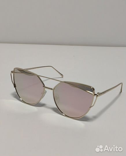 Солнцезащитные очки женские Dior