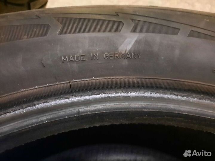 Goodyear UltraGrip Performance 225/60 R17